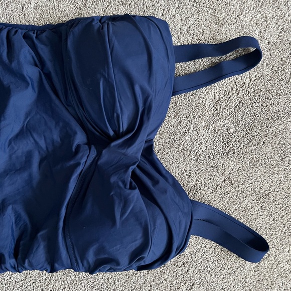 Liz Claiborne Navy Swimsuit - Picture 3 of 6